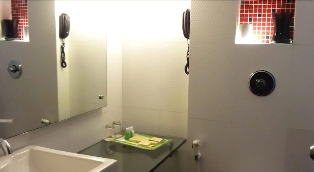 Genesis Hotel Near Mumbai Airport