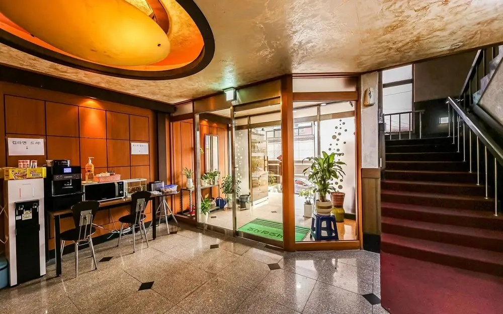 Jecheon Our Hotel