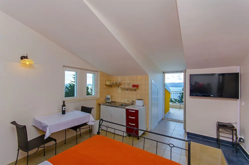 Apartments Miro