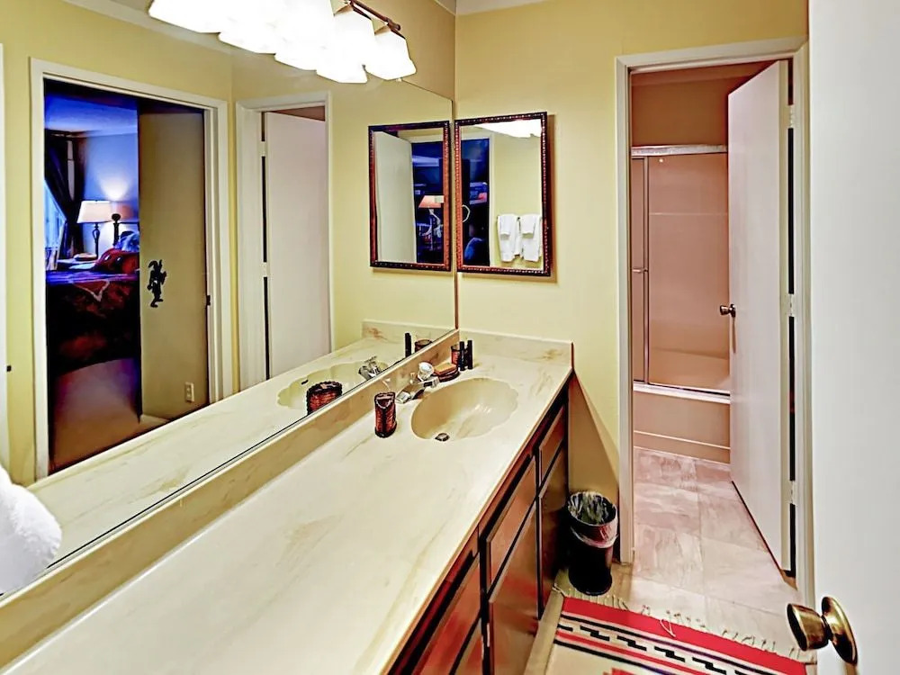 Mammoth Slopes Unit #72 - 2 Br Condo
