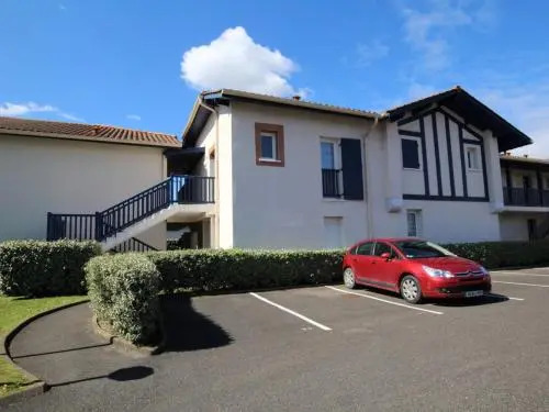 House Ikara