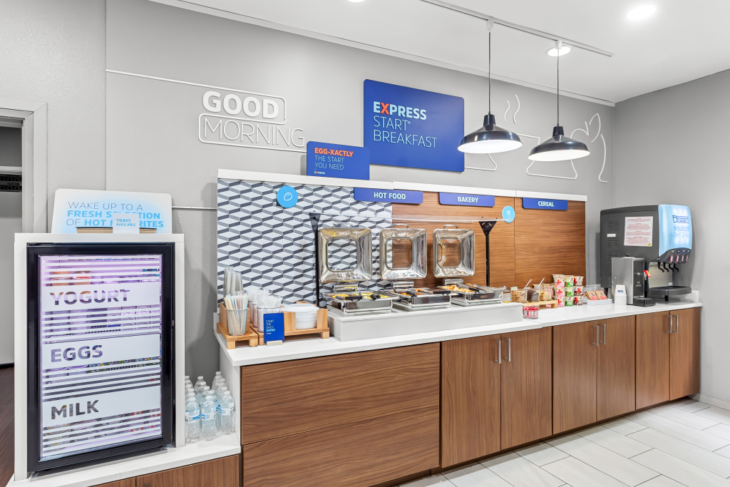 Holiday Inn Express & Suites Cross Lanes by IHG