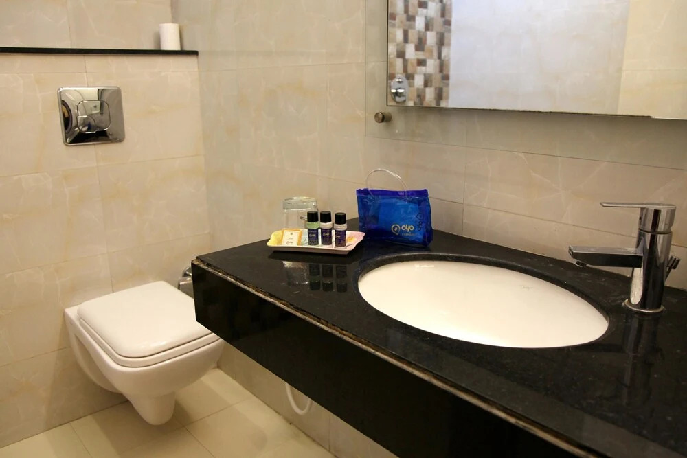 OYO 2244 Hotel Premiere Villa