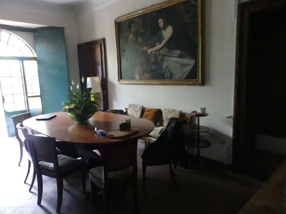 Elegante Appartamento in Villa con Piscina