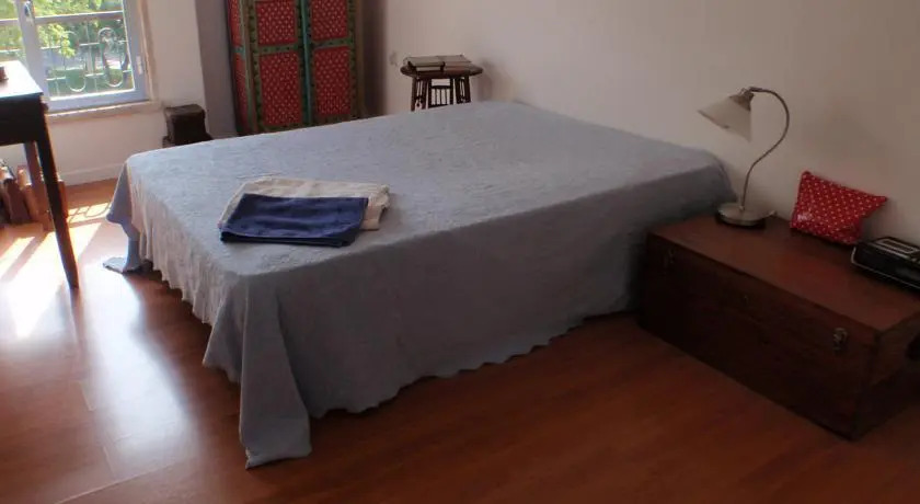 Positive house: 5m walk to Estoril beach