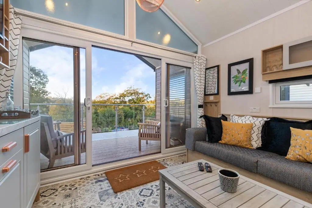 The Escape Luxury Pod Close To Beach