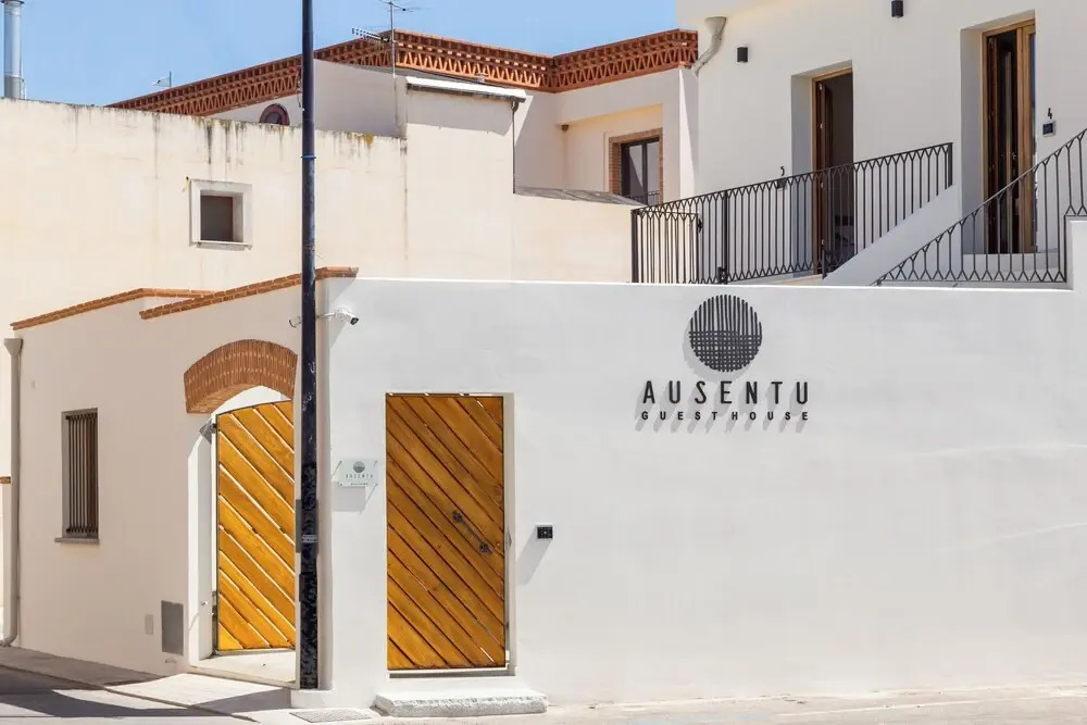 Ausèntu Guest House