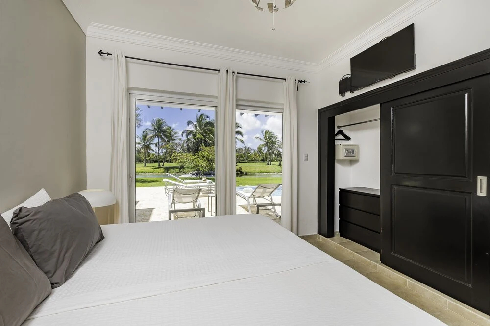 Lake View Villa