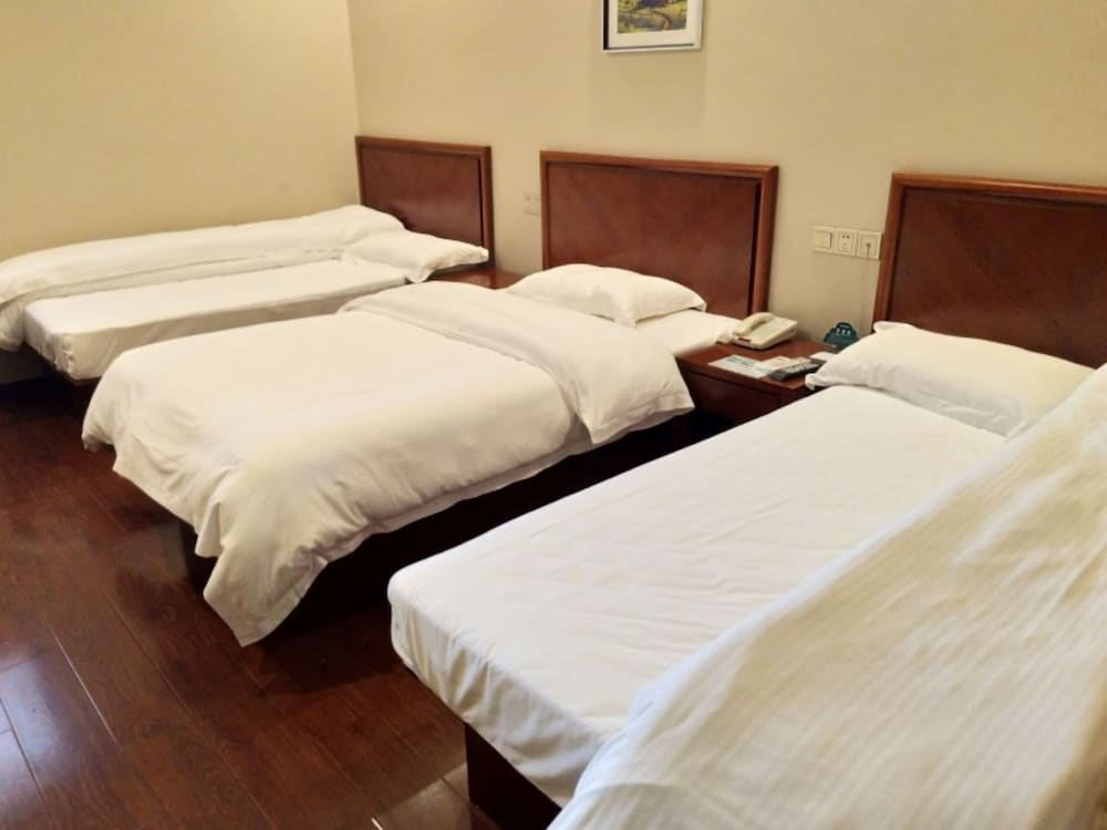 GreenTree Inn NanJing Lukou KongGang General Avenue Express Hotel