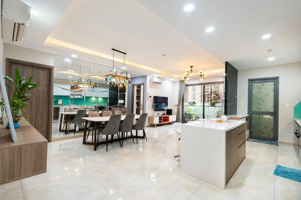 3BRs Luxury Apartment Cityview