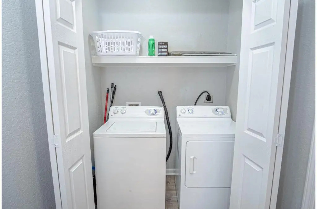 Newly Remodeled 4BR 2BA Near Amazing Downtown