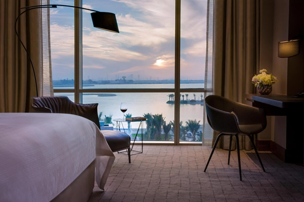 Курортный отель The Art Hotel & Resort
