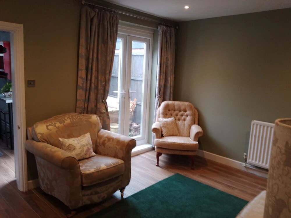 Captivating 2-bed House in Nuneaton