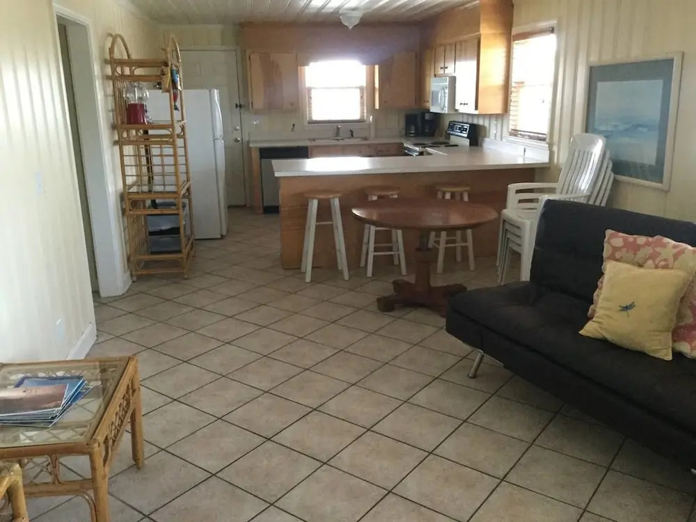 BEACHY -Ideal for 10-12 but will sleep 18 Holiday home 4 BestStayz.1