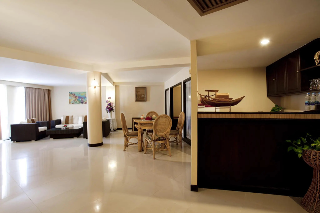 Methavalai Hotel