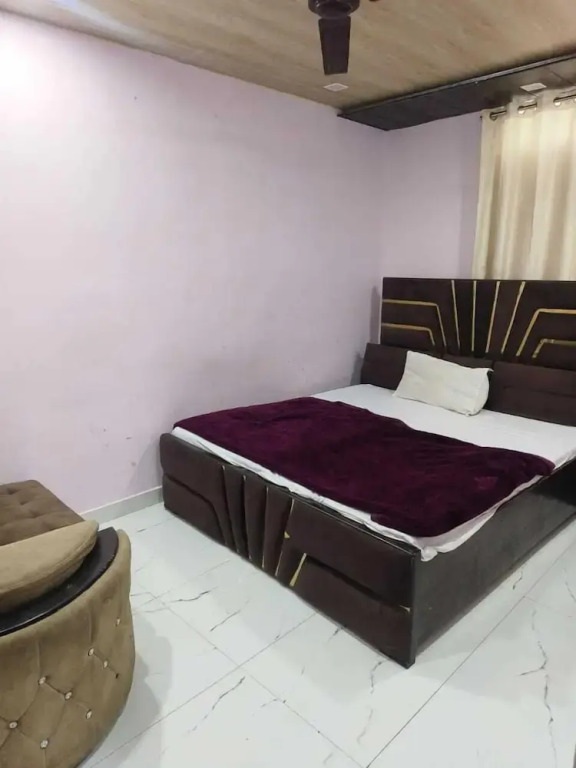 Shukla Hotel