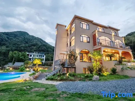 Yulin Homestay (Sanqingshan Tourist Highway)