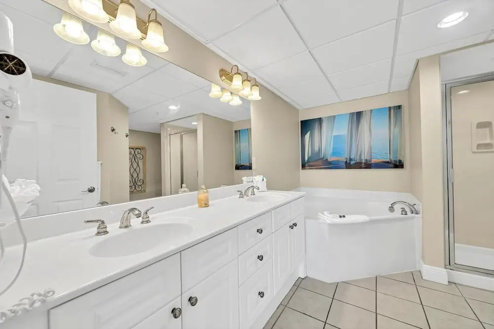 Emerald Beach 225