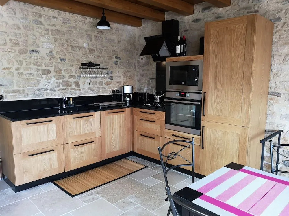 Cottage near Landing, Beaches, & Port en Bessin