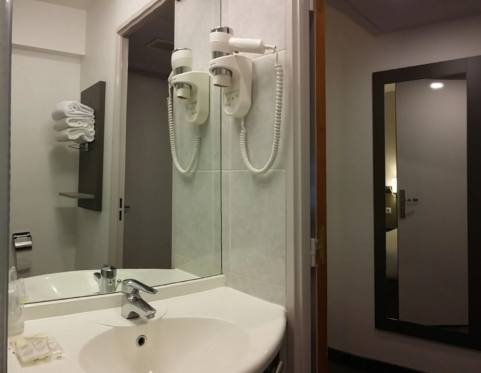 B&B HOTEL Saint-Witz Roissy
