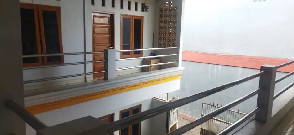 Hotel O Penginapan Hj Lilis Syariah