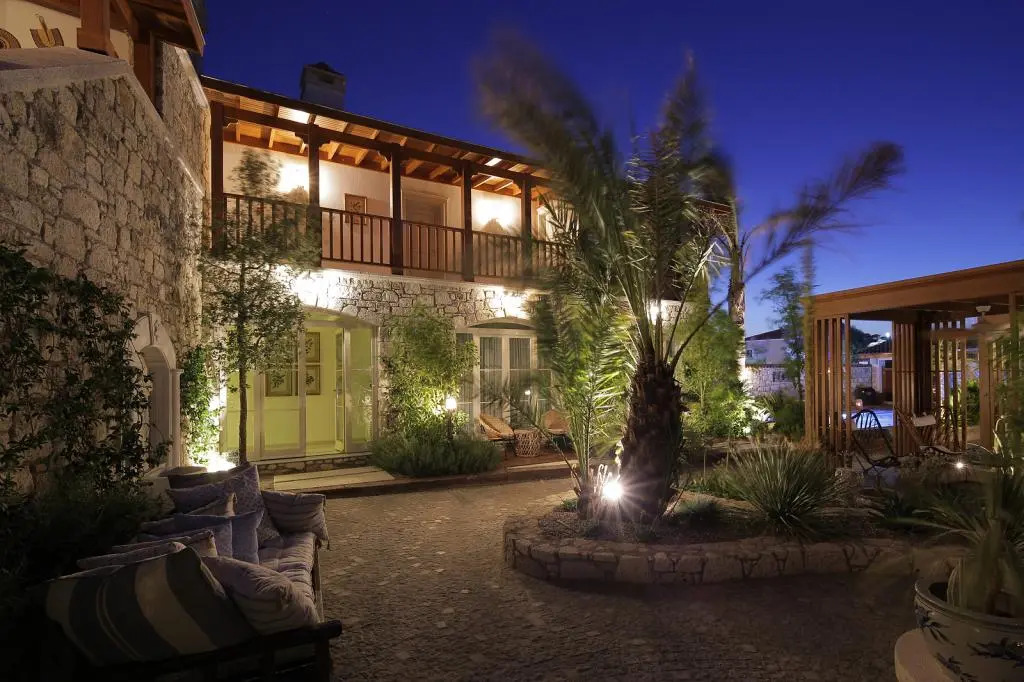 Agrovela Alacati Hotel