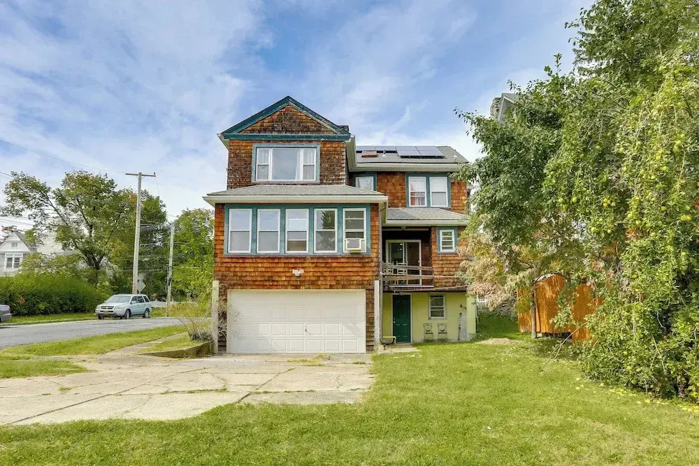 Walk to Hudson River Waterfront: Newburgh Home
