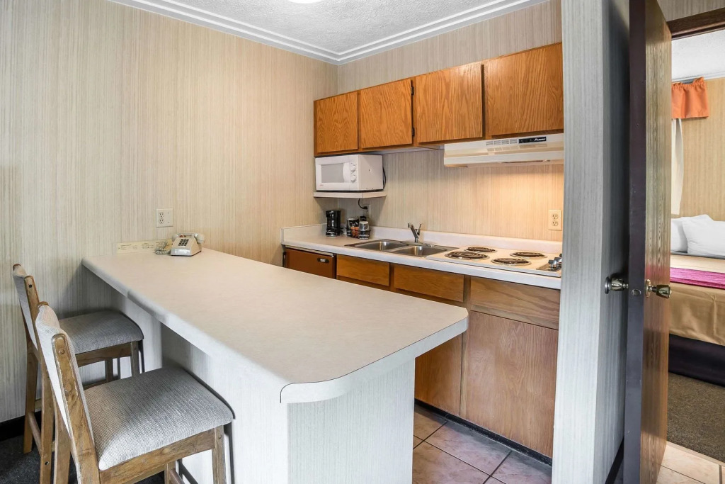 Rodeway Inn & Suites Pronghorn Lodge Lander