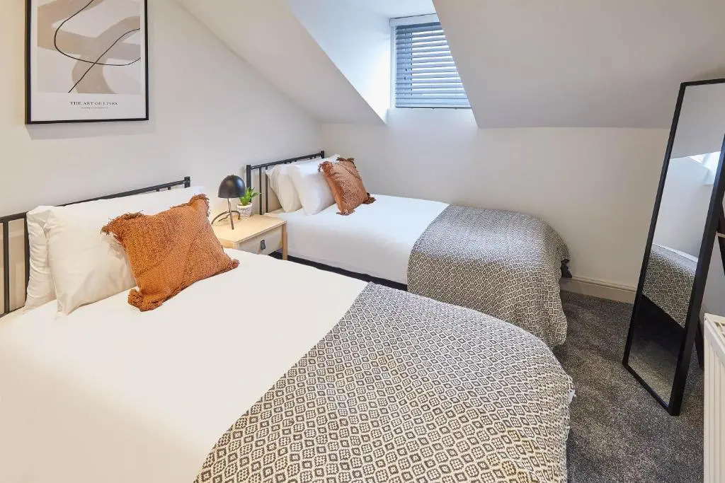 Host & Stay - Clifton House