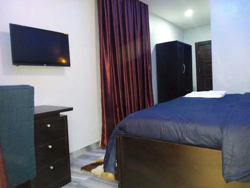 White Court View Hotel
