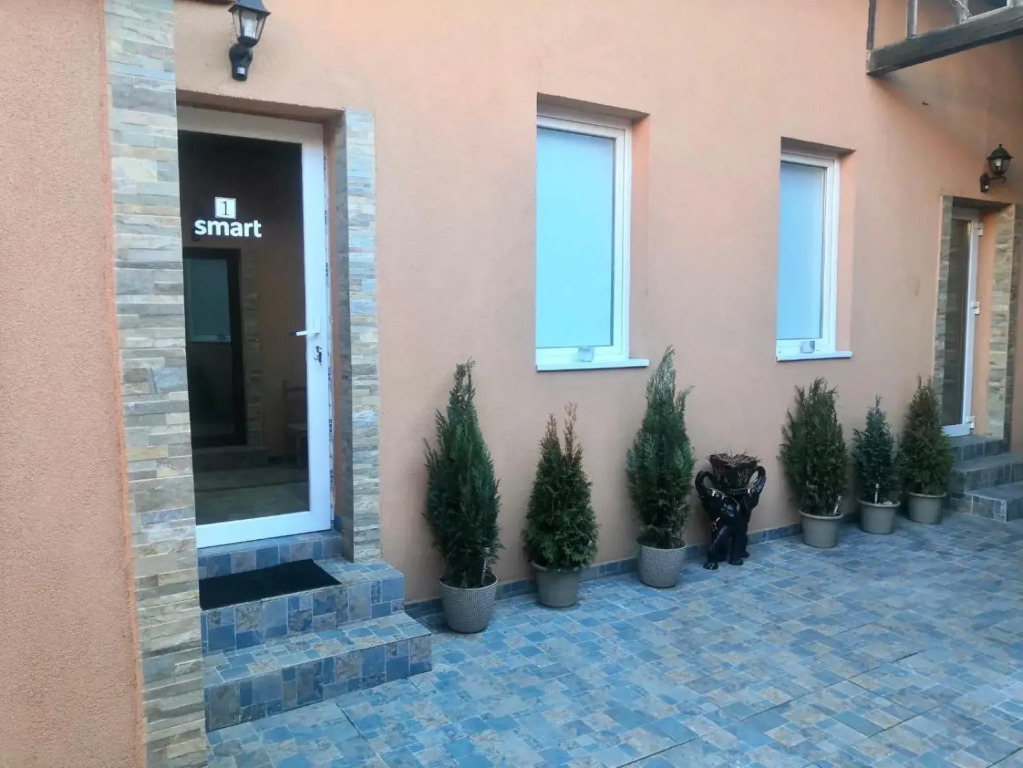 SMART GuestHouse