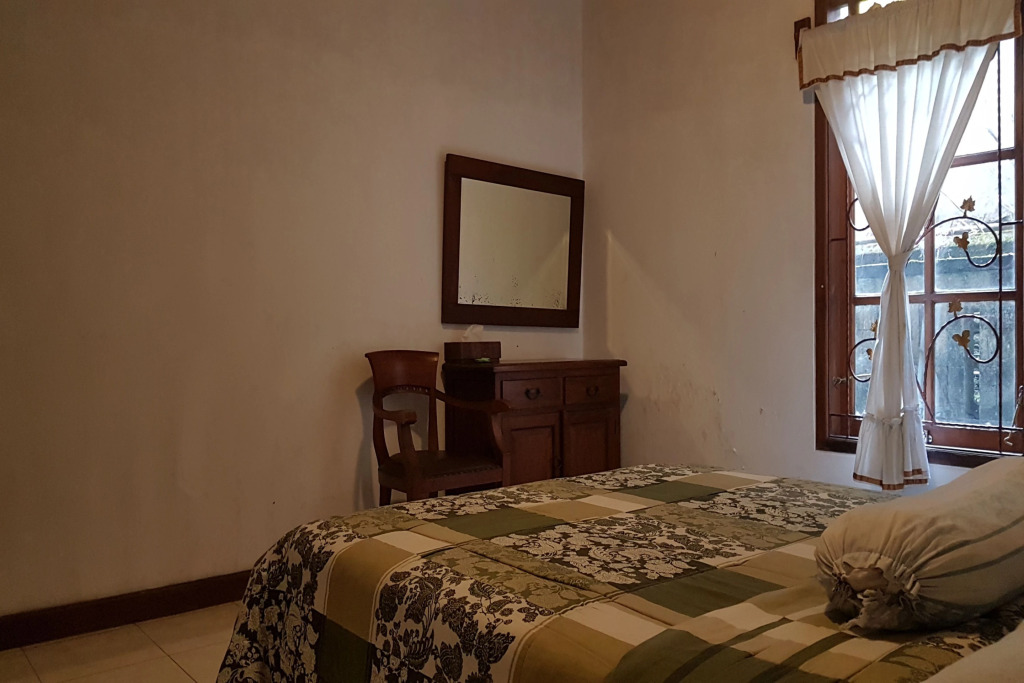 OYO 90017 Villa Mawar Asri Syariah
