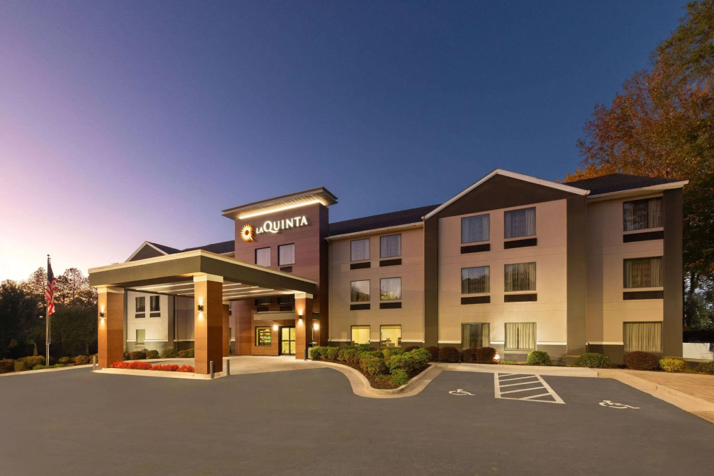 La Quinta by Wyndham Snellville - Stone Mountain