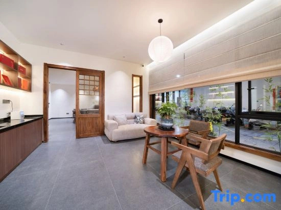 Youyou Qilan Hostel