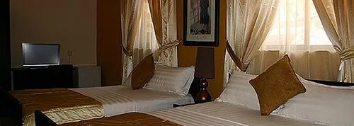 Court Gardens Hotel
