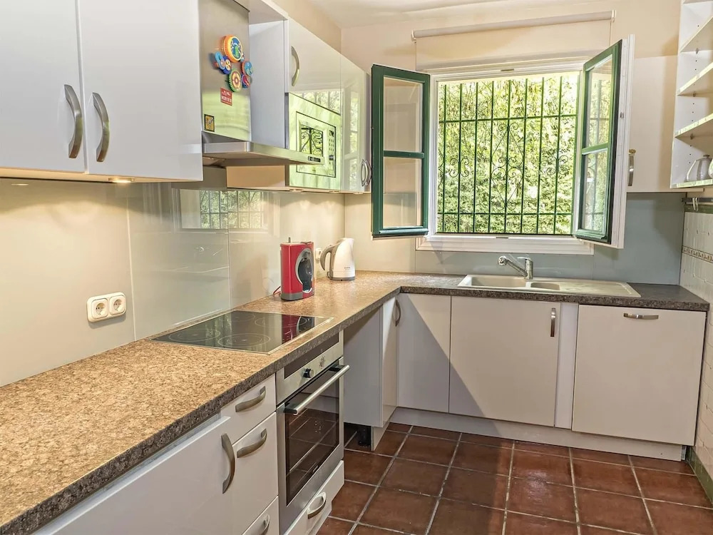 Selena - Luxurious Villa in Marbella Hill Club