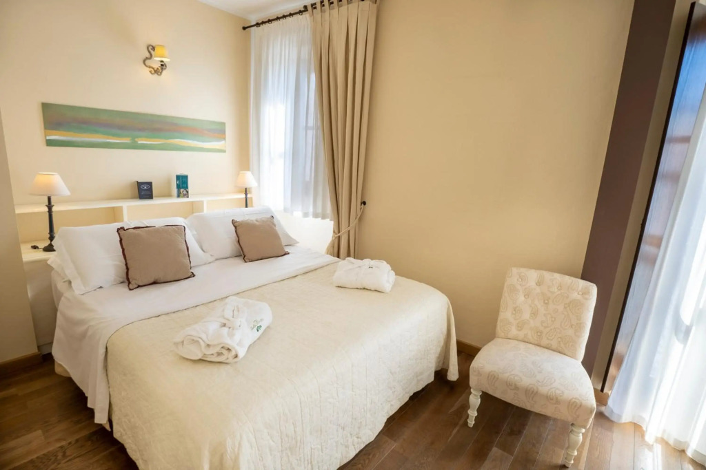 Relais Bella Rosina Pool & Spa