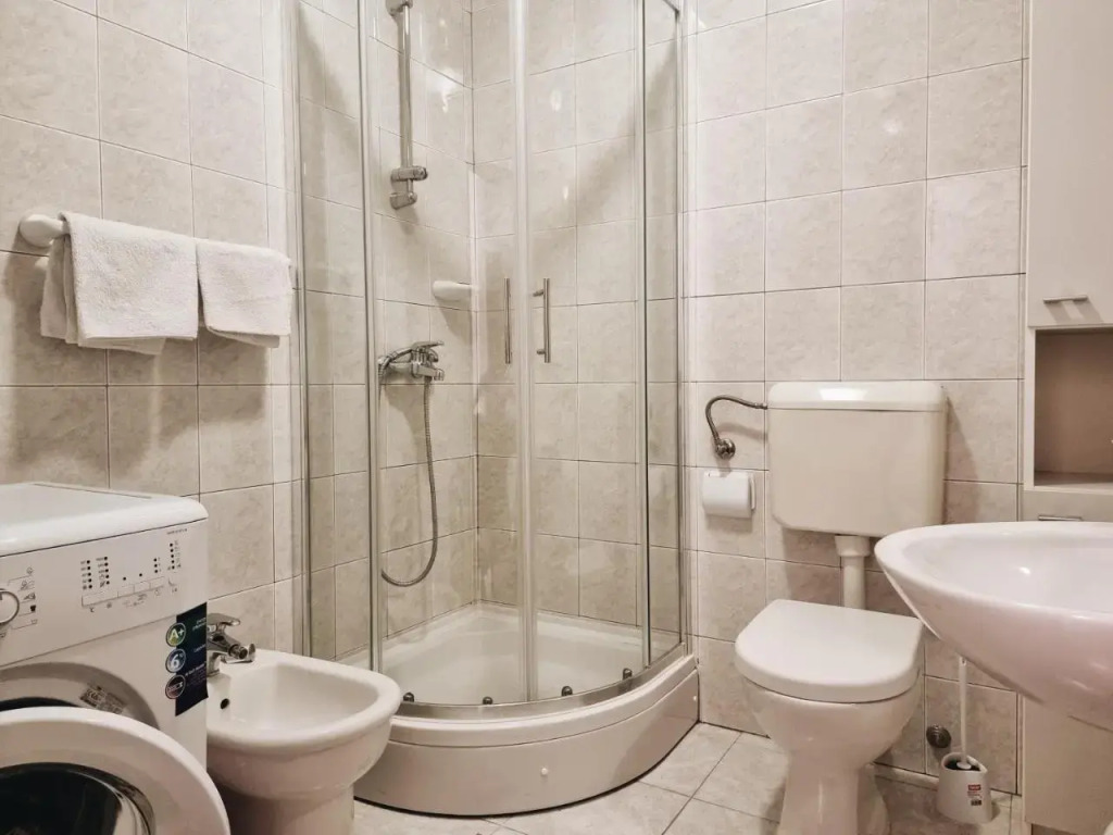 Apartments Fani 3421