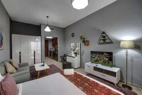 KAY homes Royal Studio