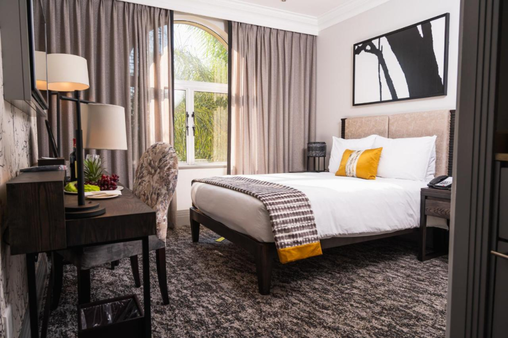Golden Horse Hotel