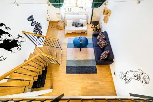 4BR 3BATH BALCONY central Harry Potter penthouse
