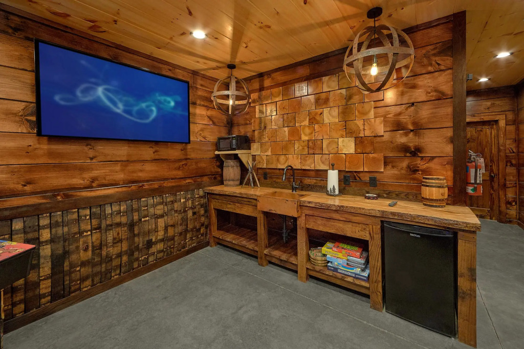 Barrel Top Lodge in Gatlinburg