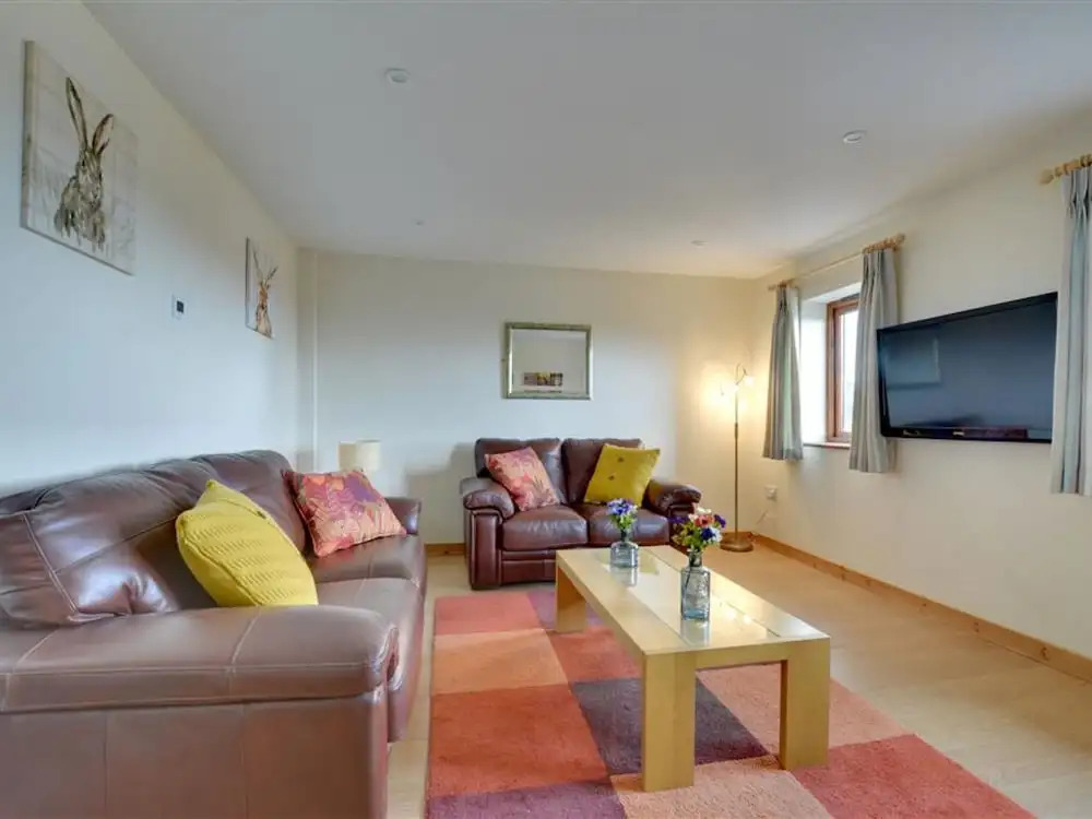 Quaint Holiday Home in Boughton Lees With Garden