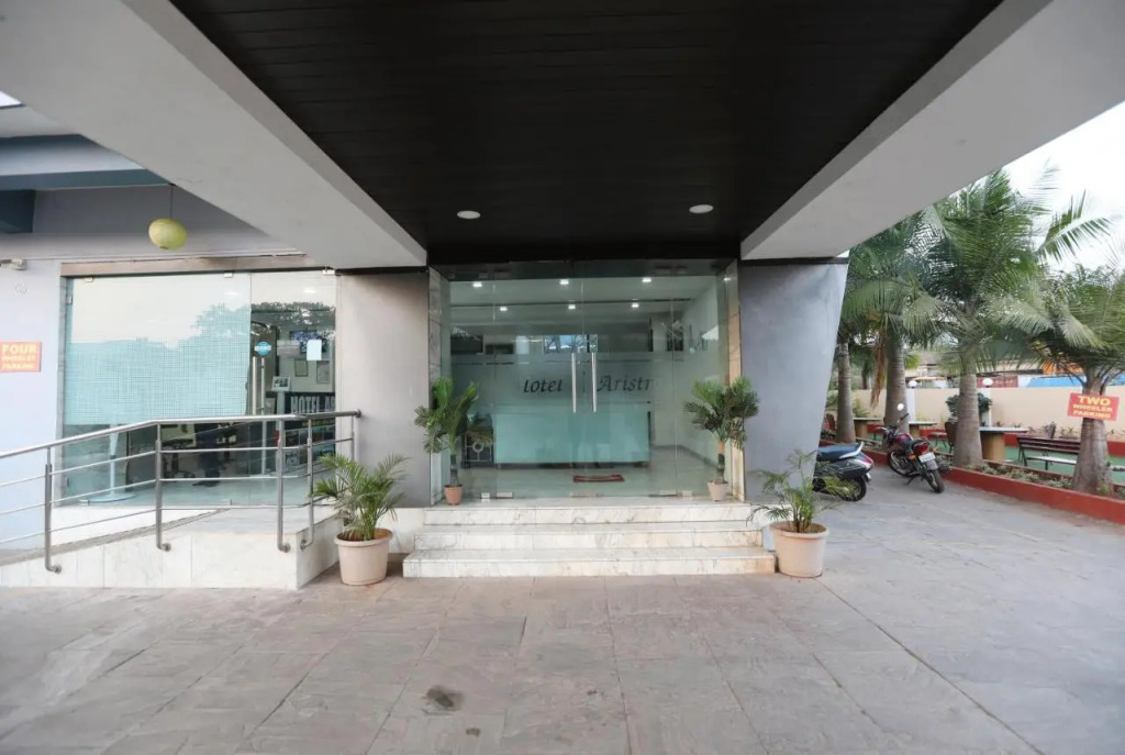 Hotel Aristro Lonavala