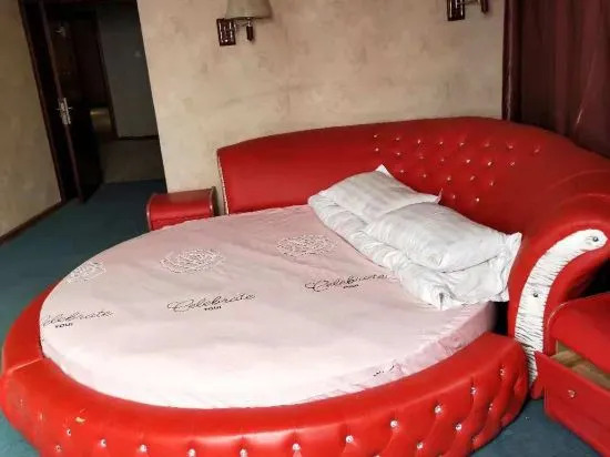 Baiyue Hualong Hotel