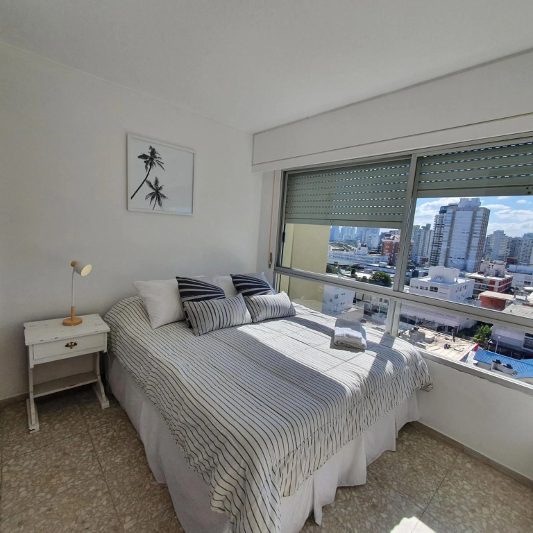 TORRE806 AP ACONCHEGANTE VISTA MAR na PENÍNSULA em PUNTA DEL ESTE