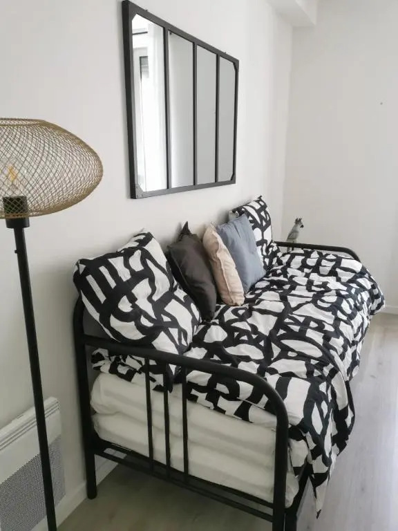 Studio cosy et rénové à 2 pas gare Reims Centre - Rue
