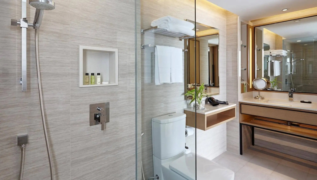Курортный отель Amari Phuket