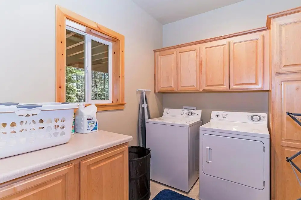 Cedar Chateau w/ Game Room & HOA Access!