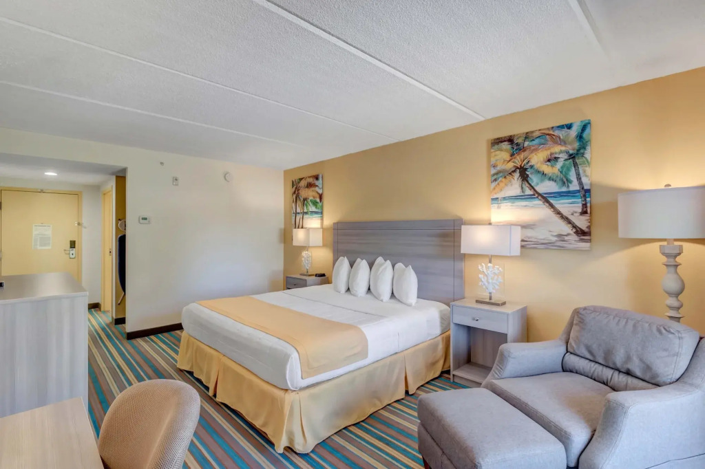 Hutchinson Island Hotel